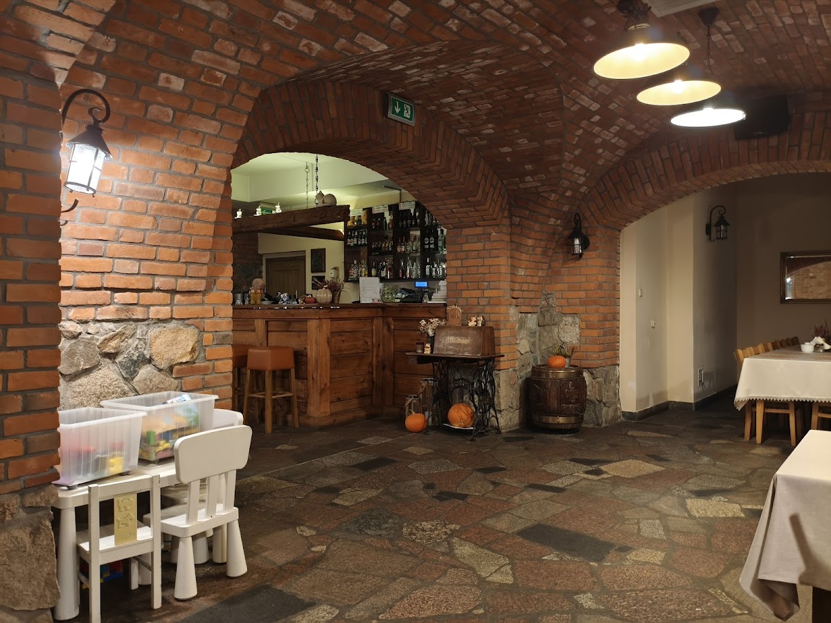 Bar w zabytkowej piwnicy